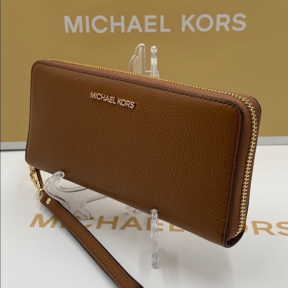 MICHAEL KORS Jet Set Travel Continental Zip - Picture 10 of 15